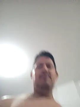 Snapshot of chico-en-tanga chatting on May 2026 03:29:02 PM chico-en-tanga online show from May 2026 03:29:02 PM