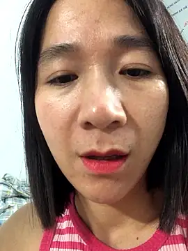 Elly-y online show from January 2026 02:23:01 PM