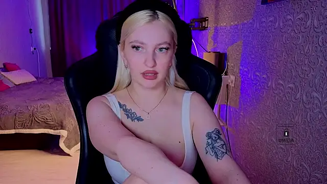 Snapshot of Eva_Vibe_ chatting on May 2026 09:38:02 AM Eva Vibe online show from May 2026 09:38:02 AM