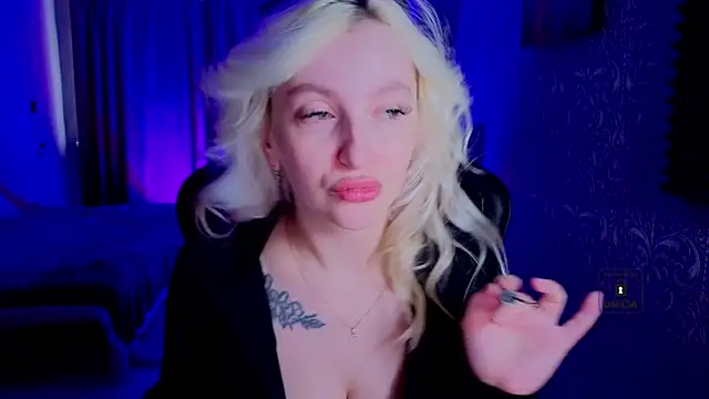Snapshot of Eva_Vibe_ chatting on June 2026 06:09:01 AM Eva Vibe online show from June 2026 06:09:01 AM