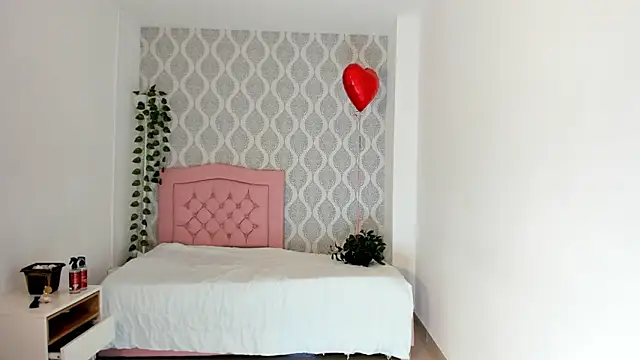 Zenith glow online show from February 2026 05:56:02 AM