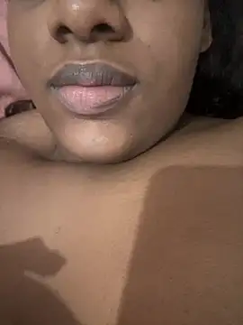 amorasecy online show from March 2026 09:01:01 AM