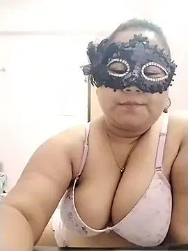 Snapshot of DesiSeductress chatting on March 2026 05:18:01 PM DesiSeductress online show from March 2026 05:18:01 PM