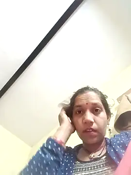 Snapshot of Karishma_singh chatting on February 2026 09:13:02 PM Karishma singh online show from February 2026 09:13:02 PM