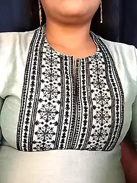 Snapshot of Deshi_bhabhi143 chatting on February 2026 06:18:02 AM Deshi bhabhi143 online show from February 2026 06:18:02 AM