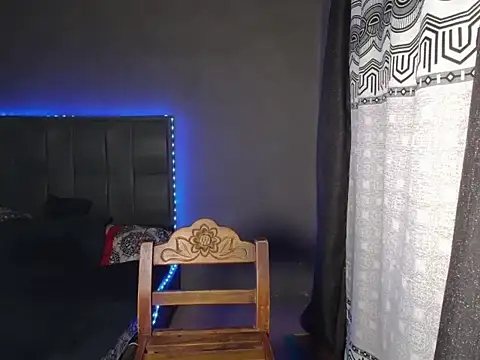 Snapshot of MAXIMILAINO-XXX chatting on February 2026 11:42:02 PM MAXIMILAINO-XXX online show from February 2026 11:42:02 PM