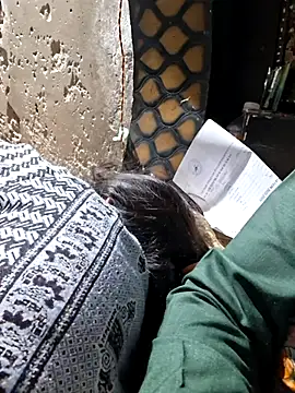 Radhacpl9528 online show from February 2026 09:55:02 PM