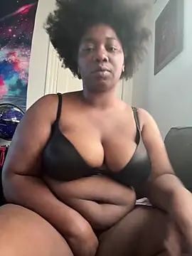 Snapshot of Ghoulsnooze_19 chatting on June 2026 10:45:02 PM Ghoulsnooze 19 online show from June 2026 10:45:02 PM
