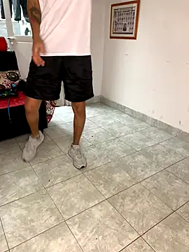 Snapshot of Latin_Paisa_Boy chatting on January 2026 09:18:01 PM Latin Paisa Boy online show from January 2026 09:18:01 PM