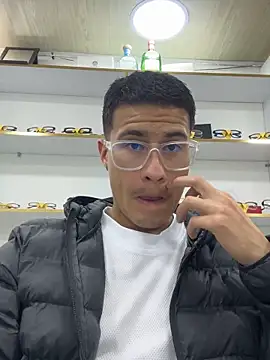 Snapshot of Latin_Paisa_Boy chatting on February 2026 07:31:02 PM Latin Paisa Boy online show from February 2026 07:31:02 PM