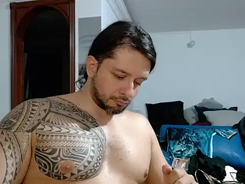gonzzohunterr online show from April 2026 12:28:01 AM