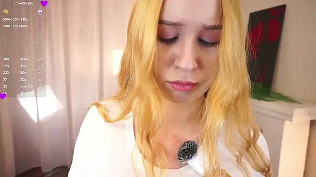 NeliaStarnaud online show from January 2026 05:51:02 PM