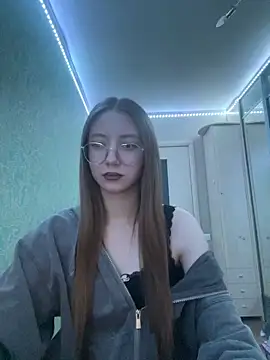 Snapshot of Eseniya_ chatting on February 2026 12:34:02 PM Eseniya online show from February 2026 12:34:02 PM