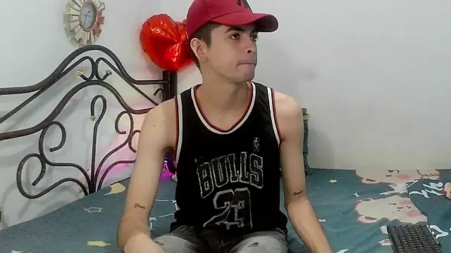 Snapshot of nico22love chatting on February 2026 12:27:01 PM nico22love online show from February 2026 12:27:01 PM