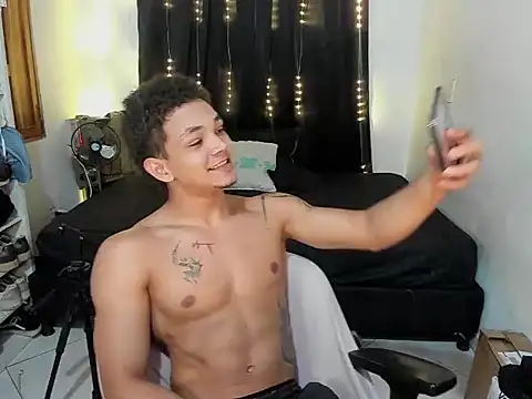 Dres4U online show from March 2026 07:25:02 AM