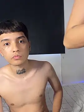 Snapshot of itselladoll chatting on February 2026 10:32:02 PM itselladoll online show from February 2026 10:32:02 PM