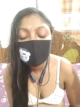 Snapshot of sumi_couele18 chatting on April 2026 06:35:01 PM sumi couele18 online show from April 2026 06:35:01 PM