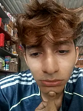 Snapshot of Andy_Kein chatting on February 2026 07:21:02 PM Andy Kein online show from February 2026 07:21:02 PM