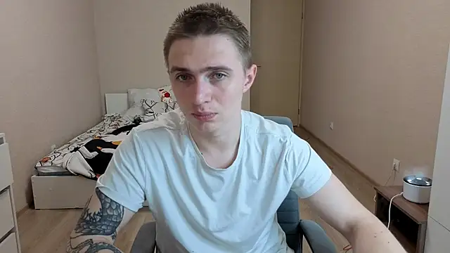 Snapshot of LEO__MILLER chatting on May 2026 05:08:01 PM LEO MILLER online show from May 2026 05:08:01 PM