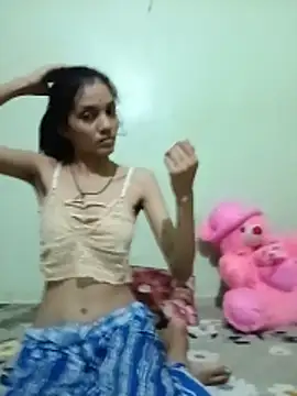 Snapshot of Honey_lily-93 chatting on June 2026 05:24:02 PM Honey lily-93 online show from June 2026 05:24:02 PM