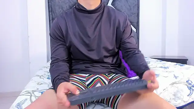 Snapshot of Liam_saint chatting on February 2026 12:24:01 PM Liam saint online show from February 2026 12:24:01 PM