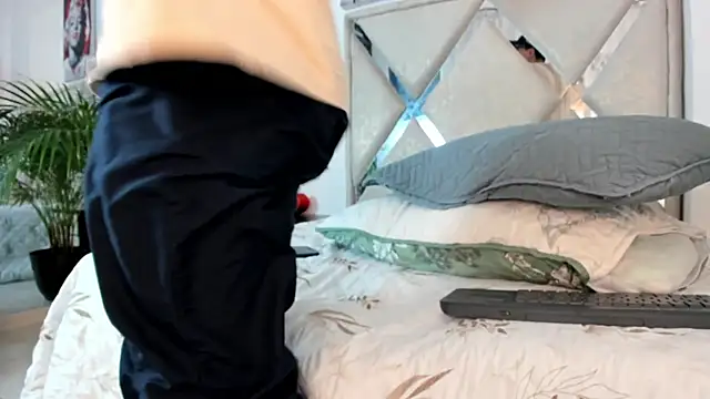 Snapshot of Liam_saint chatting on February 2026 01:11:02 PM Liam saint online show from February 2026 01:11:02 PM