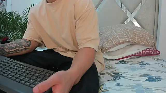 Snapshot of Liam_saint chatting on March 2026 12:11:01 PM Liam saint online show from March 2026 12:11:01 PM