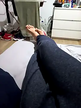 Henrytsuzuki online show from January 2026 08:00:02 PM