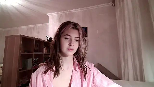 Snapshot of Dia_DeAmas chatting on February 2026 03:44:02 PM Dia DeAmas online show from February 2026 03:44:02 PM