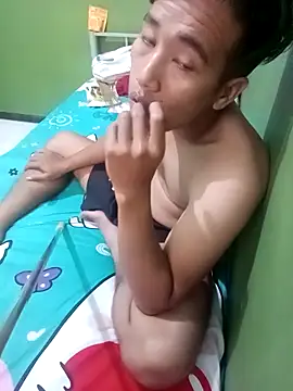 Reynalx online show from March 2026 01:42:01 AM