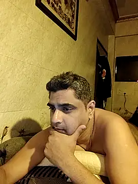 Snapshot of hardnhornybull chatting on March 2026 06:25:01 PM hardnhornybull online show from March 2026 06:25:01 PM