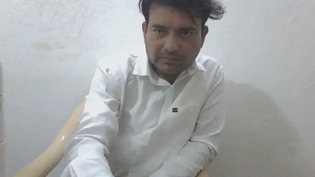 Snapshot of KUMA_500 chatting on June 2026 01:37:01 AM KUMA 500 online show from June 2026 01:37:01 AM