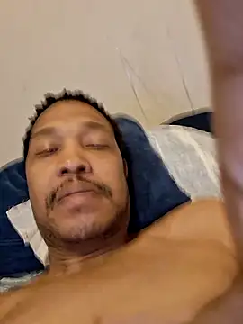 Snapshot of moneyboi1988 chatting on February 2026 03:44:02 AM moneyboi1988 online show from February 2026 03:44:02 AM