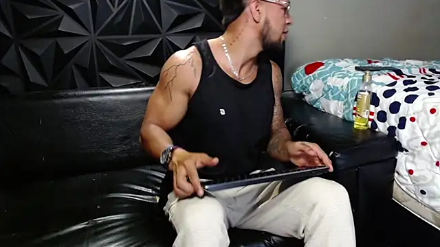 Snapshot of jacob_bentley chatting on January 2026 02:44:01 PM jacob bentley online show from January 2026 02:44:01 PM