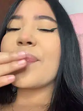 DulcePiink online show from February 2026 07:54:02 PM