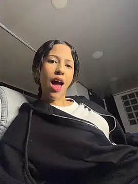 vicky bass  online show from February 2026 04:16:02 AM