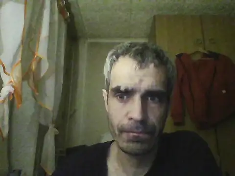 Gattuzoman85 online show from April 2026 09:10:02 PM
