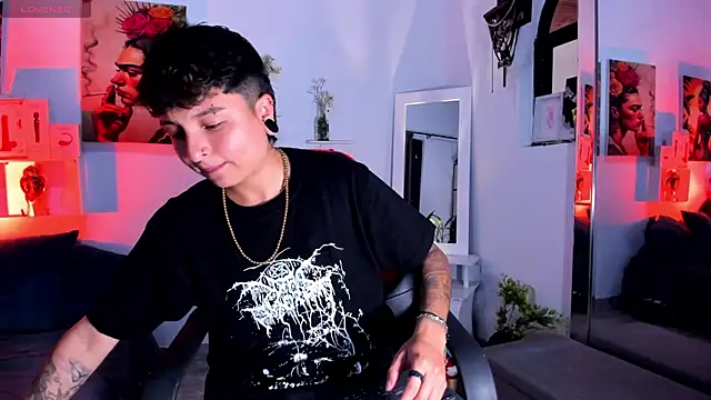 Zury Ramirez online show from January 2026 07:17:02 PM