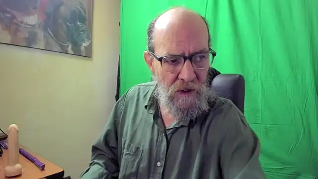 Uncle Hottie online show from April 2026 04:58:02 PM