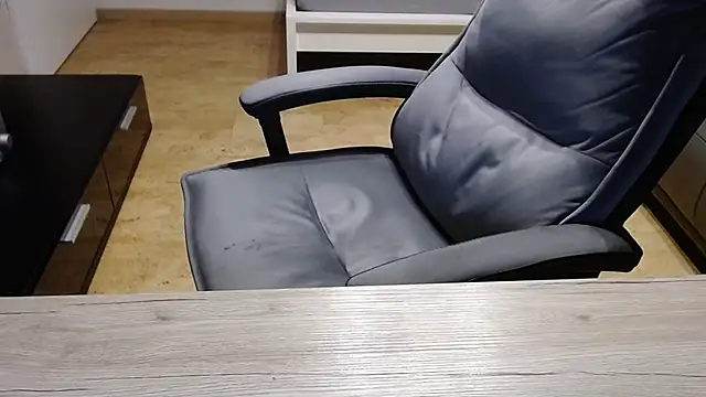 sensualman90 online show from February 2026 10:52:02 PM