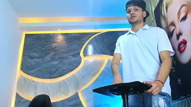 Lucas hot 20 online show from February 2026 05:26:02 AM