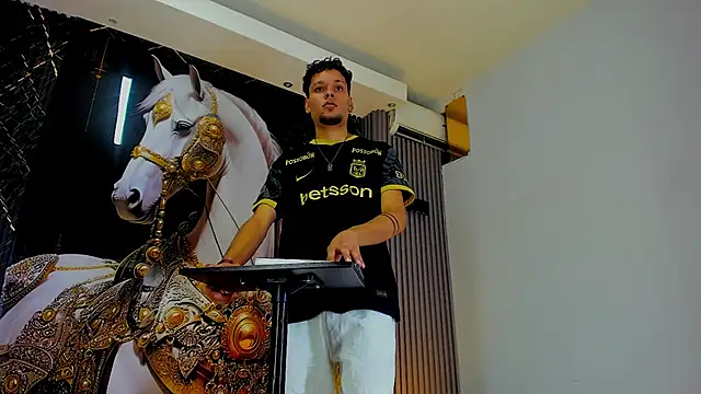 Lucas hot 20 online show from March 2026 11:49:01 AM