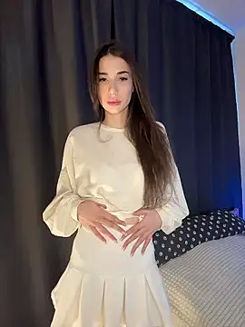 LaineTop1 online show from January 2026 10:39:02 AM