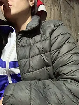 hinicky-0 online show from February 2026 11:37:02 AM