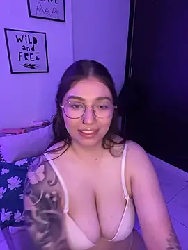 soffmoon online show from January 2026 06:08:01 AM