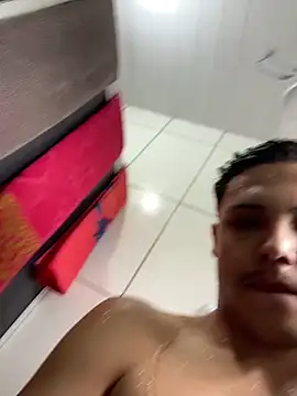 Wellington00  online show from February 2026 04:51:01 PM