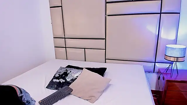 Snapshot of alejandra_loppez chatting on February 2026 07:34:02 PM alejandra loppez online show from February 2026 07:34:02 PM