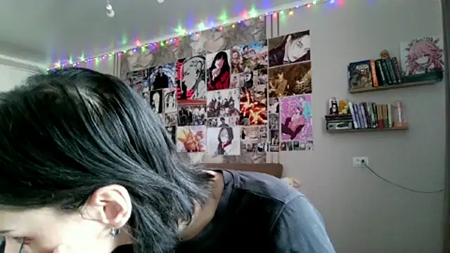 LxayBloom online show from January 2026 07:44:02 AM