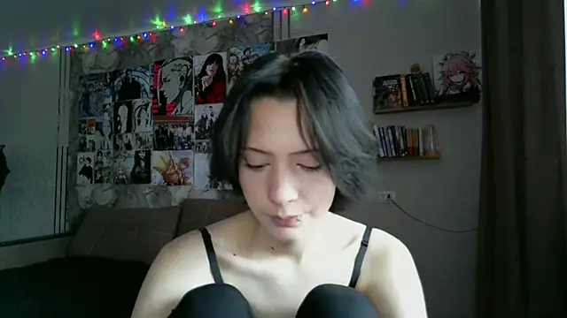 LxayBloom online show from January 2026 09:58:02 AM