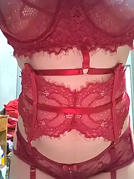 Snapshot of moon_baby99 chatting on June 2026 01:43:02 AM moon baby99 online show from June 2026 01:43:02 AM